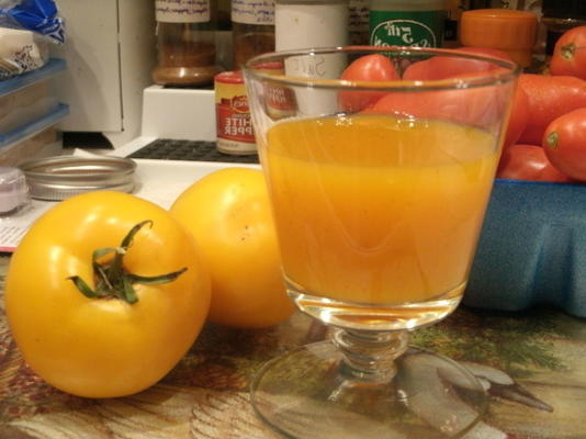 suco de tomate caseiro