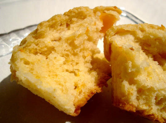 muffins dourados de pêssego