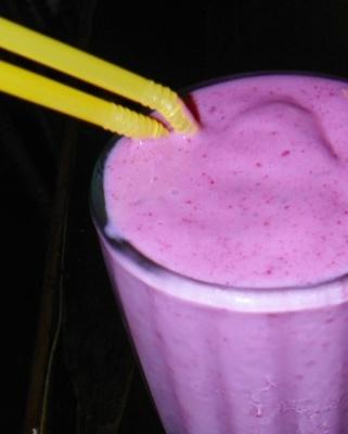 lassi (bebida de iogurte indiano)