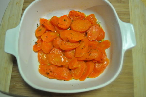 cenouras com manteiga salsa para o microondas