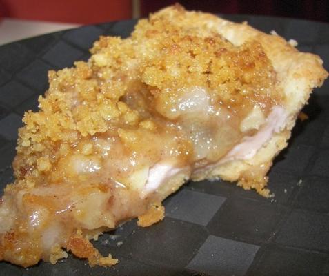 torta de crumble de maçã-pera