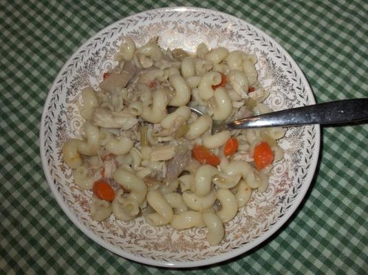 frango assado e sopa de legumes