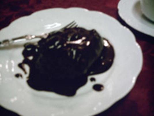 bolo de pudim de chocolate vegano (panela de barro)