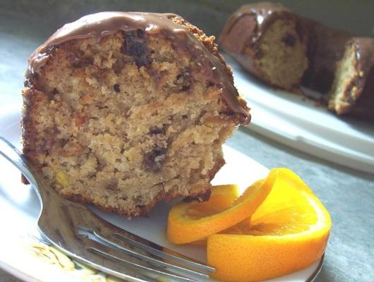 bolo de especiarias de gergelim com esmalte laranja chocolate