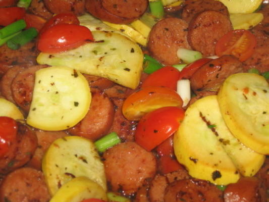 salsicha italiana com tomate e penne