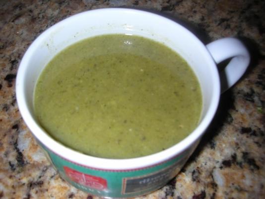sopa de brócolis para dieters