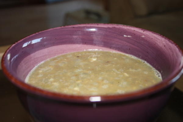 sopa de lentilhas com alho e cominho