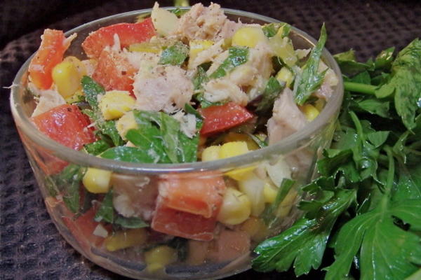 salada de milho com atum