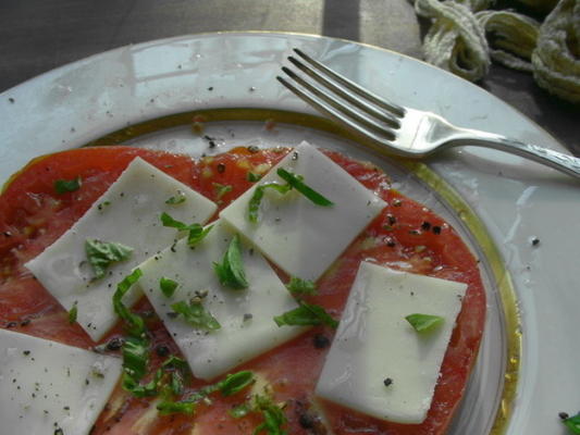herança tomate, mozzarella e manjericão
