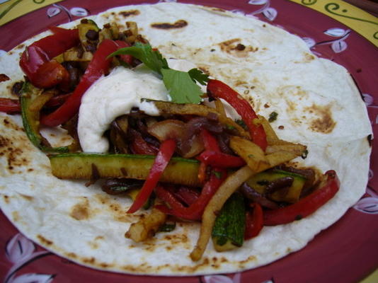 fajitas de vegetais assados