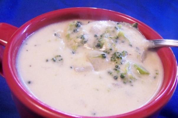 sopa de batata brócolis queijo