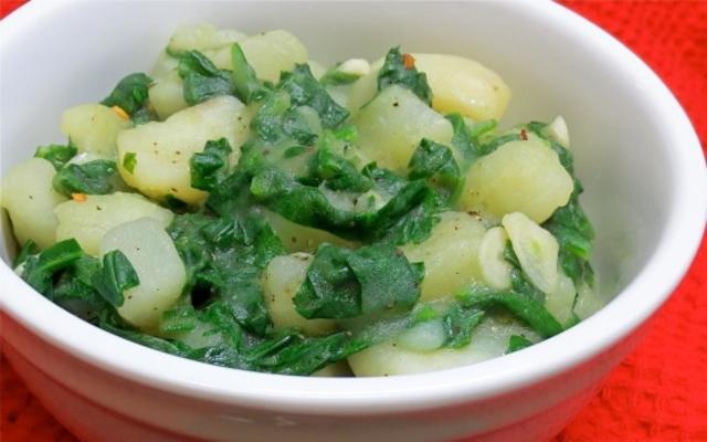 batatas e espinafres italianos