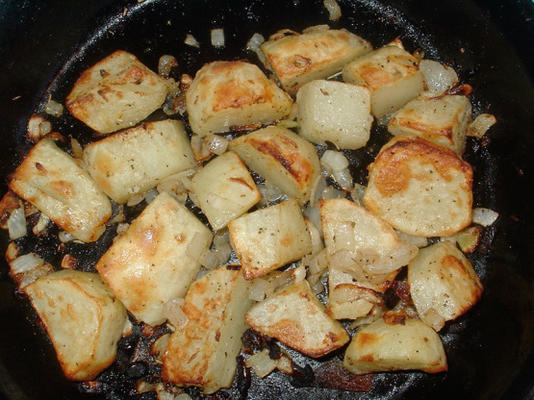 batatas assadas com cebola e alecrim