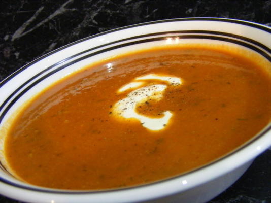sopa de tomate cozinha