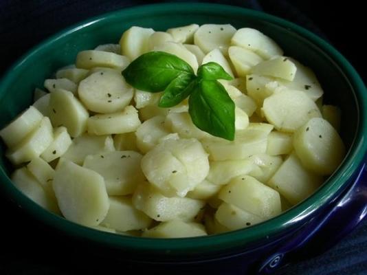 autêntica salada de batata alemã de verão (leichter kartoffelsalat)