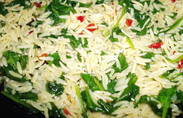 orzo com espinafre murcho