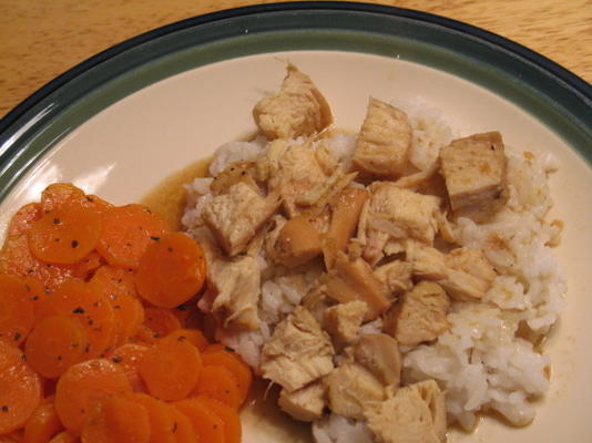 frango aromático doce com arroz (panela de barro)