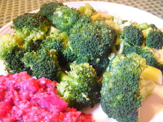 brócolis com alho e molho de soja