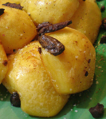 batatas de estilo grego com azeitonas kalamata