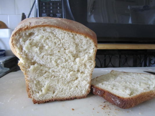 pão de batata (usando batata instantânea e leite seco)