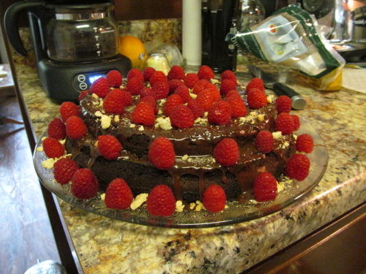 torta alla gianduia (bolo de chocolate e avelã)