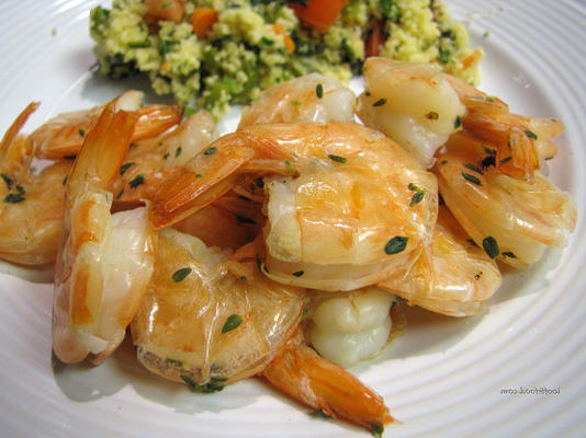 descasque e coma camarão picante