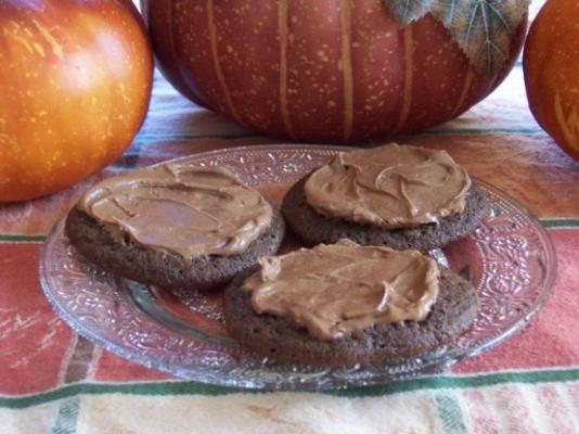 bolinhos de brownie mocha com glacê de café