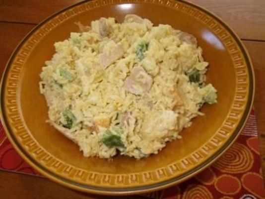 salada de arroz com frango ao curry