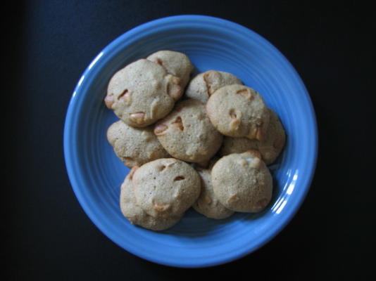 bolinhos da gota do caramelo-coco