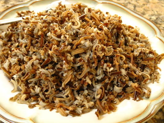 arroz selvagem do forno