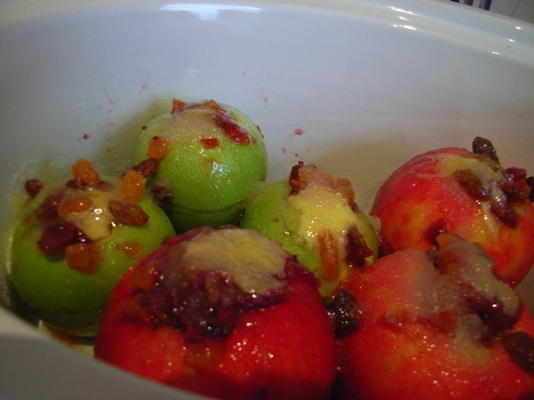 maçãs assadas de cranberry (panela de barro)