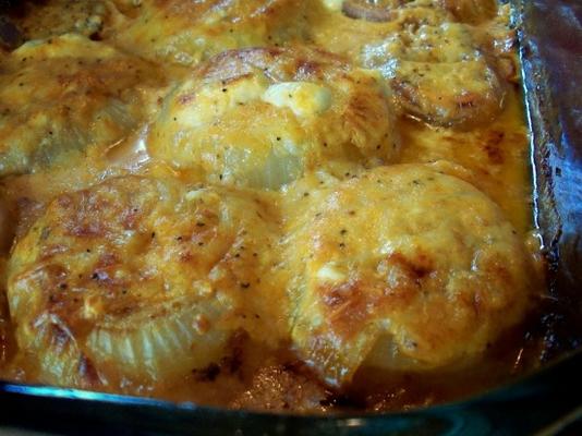 cebola assada de queijo com páprica defumada