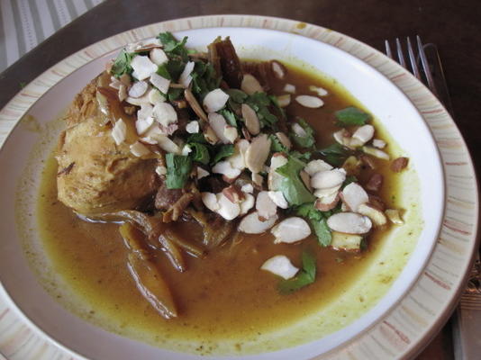 frango com tâmaras e especiarias marroquinas