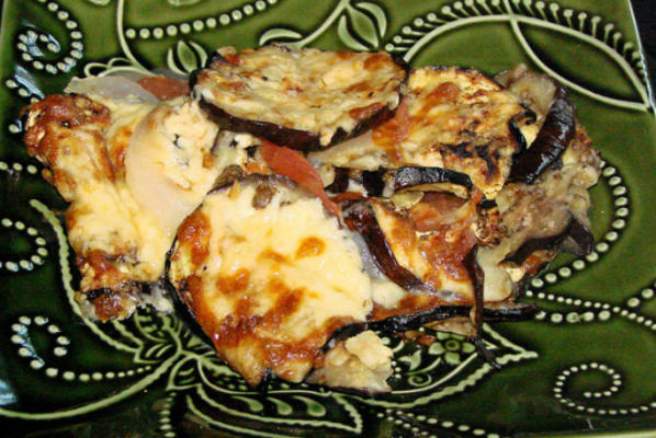 berinjela e tomate gratinado