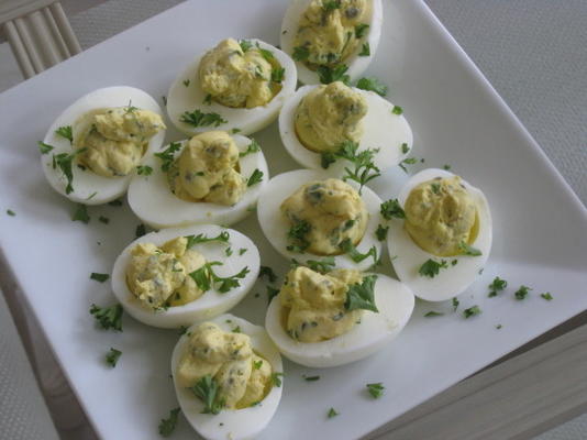 ovos recheados de alcaparra limão