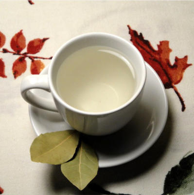 bebê gripe água (ótimo para adultos também) aka folha de louro chá
