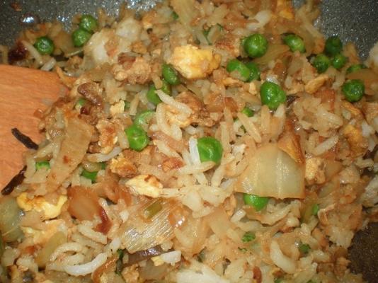o arroz frito fácil de trisha