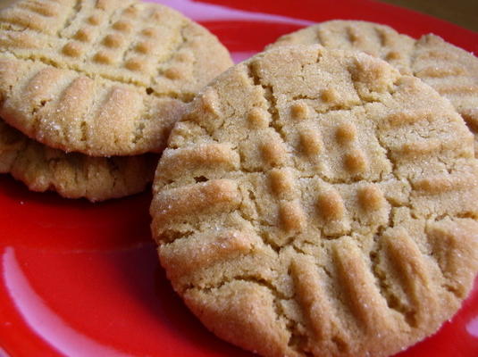 biscoitos de manteiga de amendoim macios e saborosos de karissa