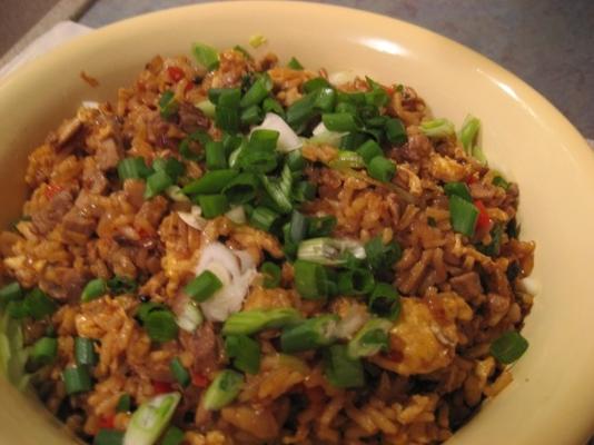 arroz frito de porco cogumelo chinês