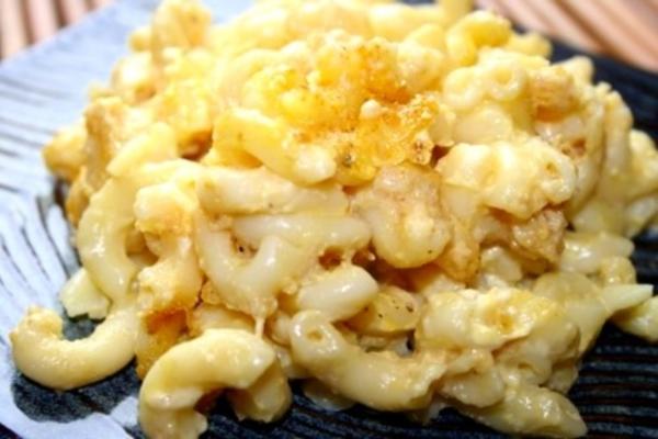 macarrão cozido e queijo-amish