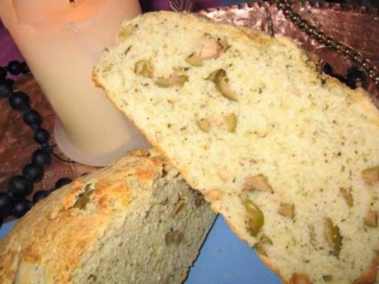 pão rápido de azeitona com cominho e orégano