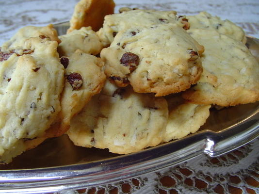 biscoitos de nozes e passas