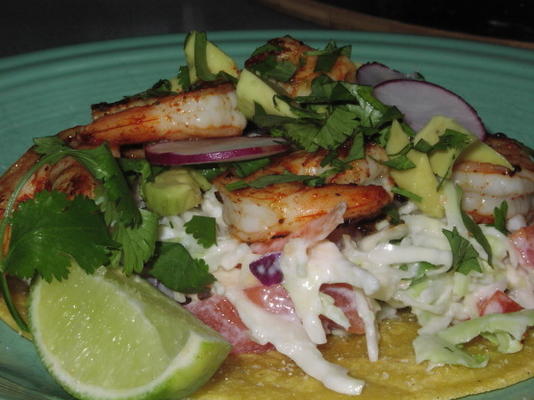 tostadas de camarão chipotle