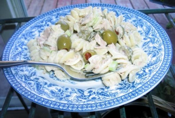 salada de atum / mac do verão do papai