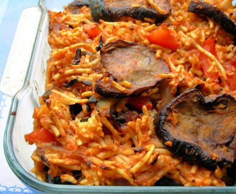 macarrão cozido e berinjela