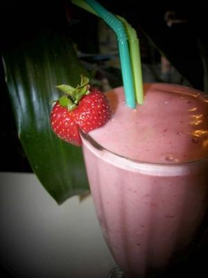 smoothies de banana morango pré-natal