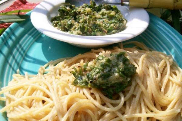 pesto de manjericão asiático