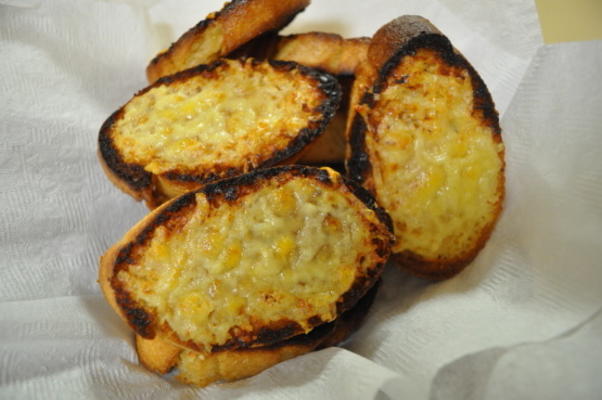 pão de alho de queijo adiantado