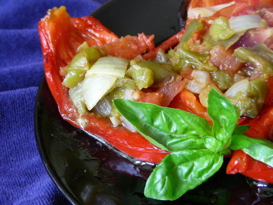 salada de pimenta verde e vermelha