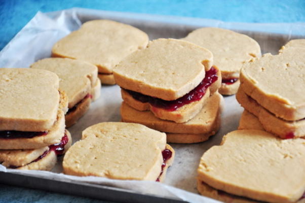 p.b.j. biscoitos em forma de sanduíche: